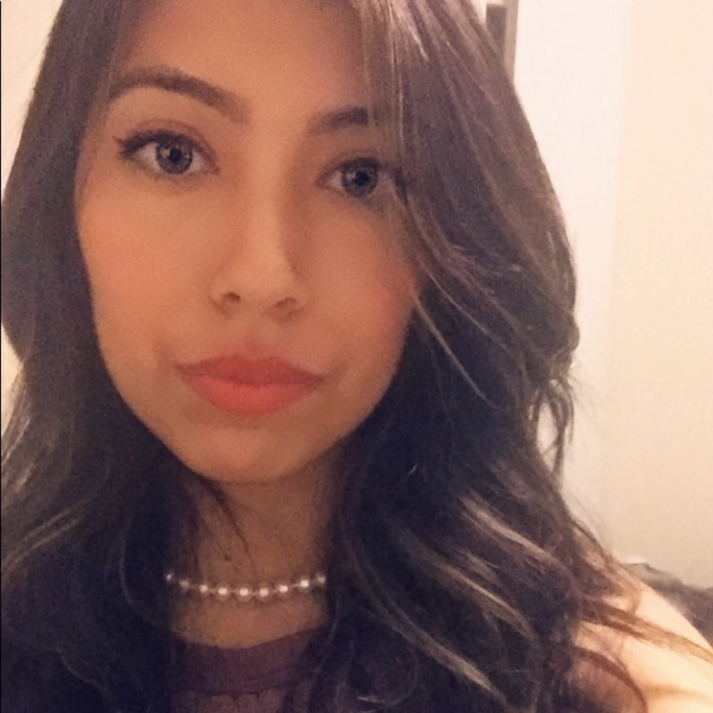 Meet your Posher, Bella maria